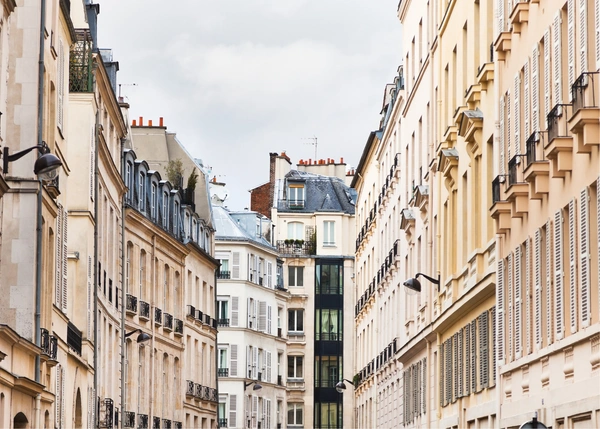 découvrez nos conseils pour choisir les meilleures couleurs pour votre appartement à paris 13 : idées tendances, astuces déco et harmonies adaptées à chaque pièce pour un intérieur moderne et chaleureux.