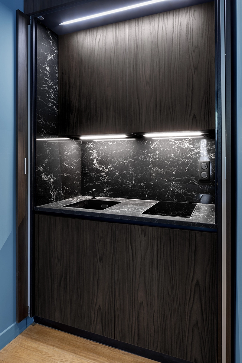 d&eacute;couvrez nos cuisines sur mesure &agrave; paris 13 : conception personnalis&eacute;e, mat&eacute;riaux de qualit&eacute; et accompagnement professionnel pour cr&eacute;er la cuisine de vos r&ecirc;ves, adapt&eacute;e &agrave; votre espace et &agrave; vos envies.