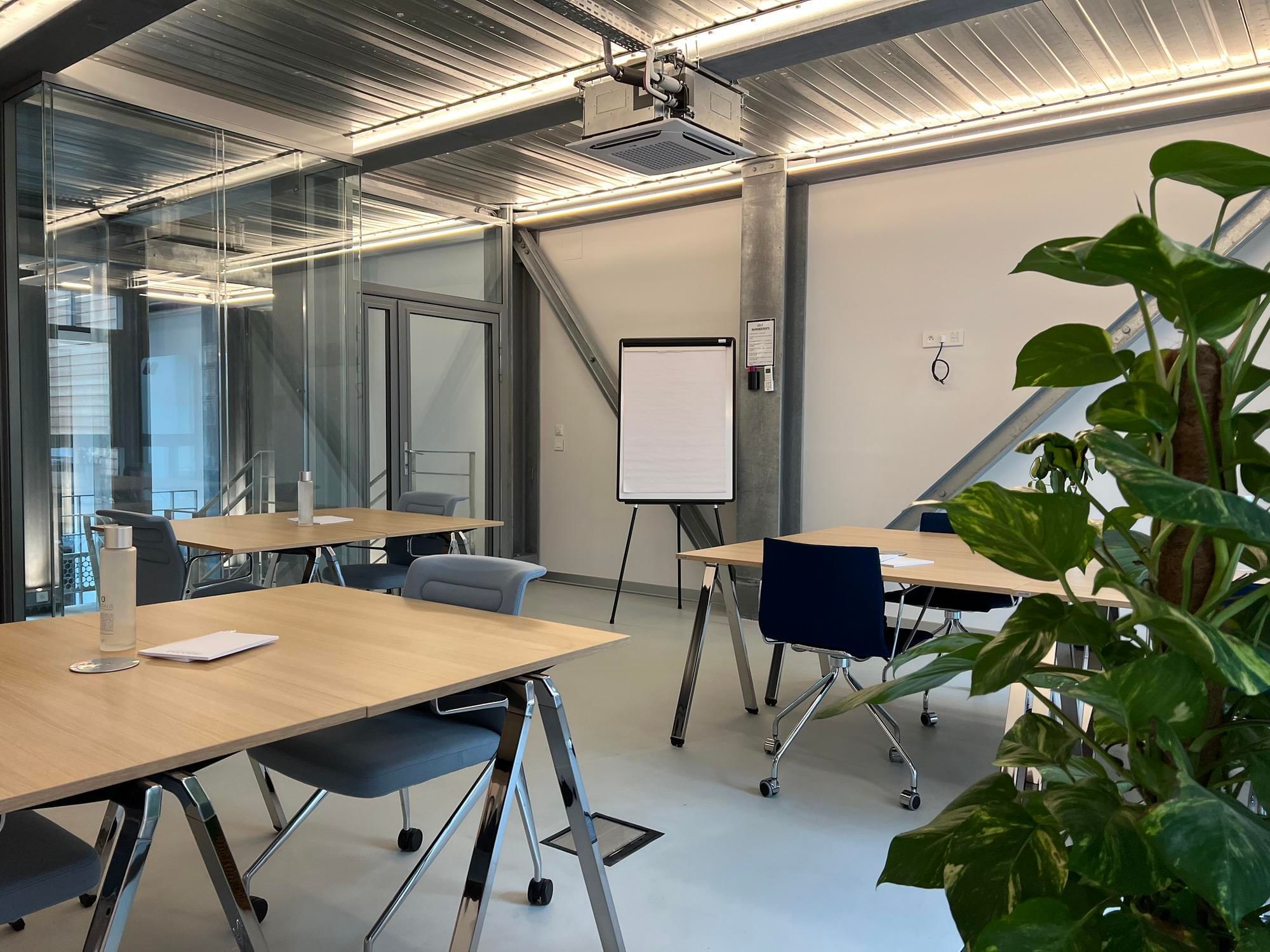 Aménager un espace de travail chez soi à Paris 13ème : les tendances 2025 découvrez les tendances 2025 des espaces de travail à paris 13 : nouveaux designs, solutions innovantes et conseils pour optimiser votre environnement professionnel dans l’un des quartiers les plus dynamiques de la capitale.