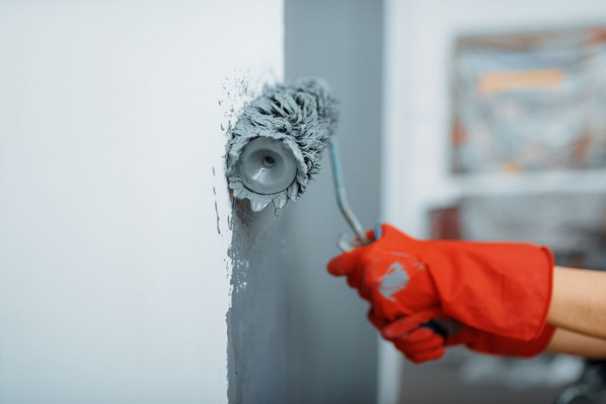 d&eacute;couvrez le prix au m2 pour la peinture de votre maison ou appartement. comparez les tarifs, obtenez des conseils et estimez votre budget pour vos travaux de peinture int&eacute;rieure ou ext&eacute;rieure.