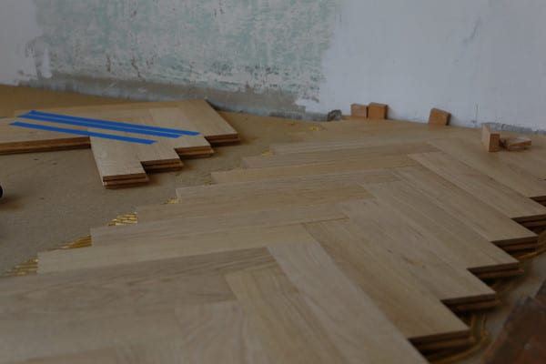 d&eacute;couvrez le prix du parquet au m2, comparez les diff&eacute;rentes essences et finitions pour trouver le rev&ecirc;tement de sol adapt&eacute; &agrave; votre budget et obtenir un devis pr&eacute;cis pour la pose.