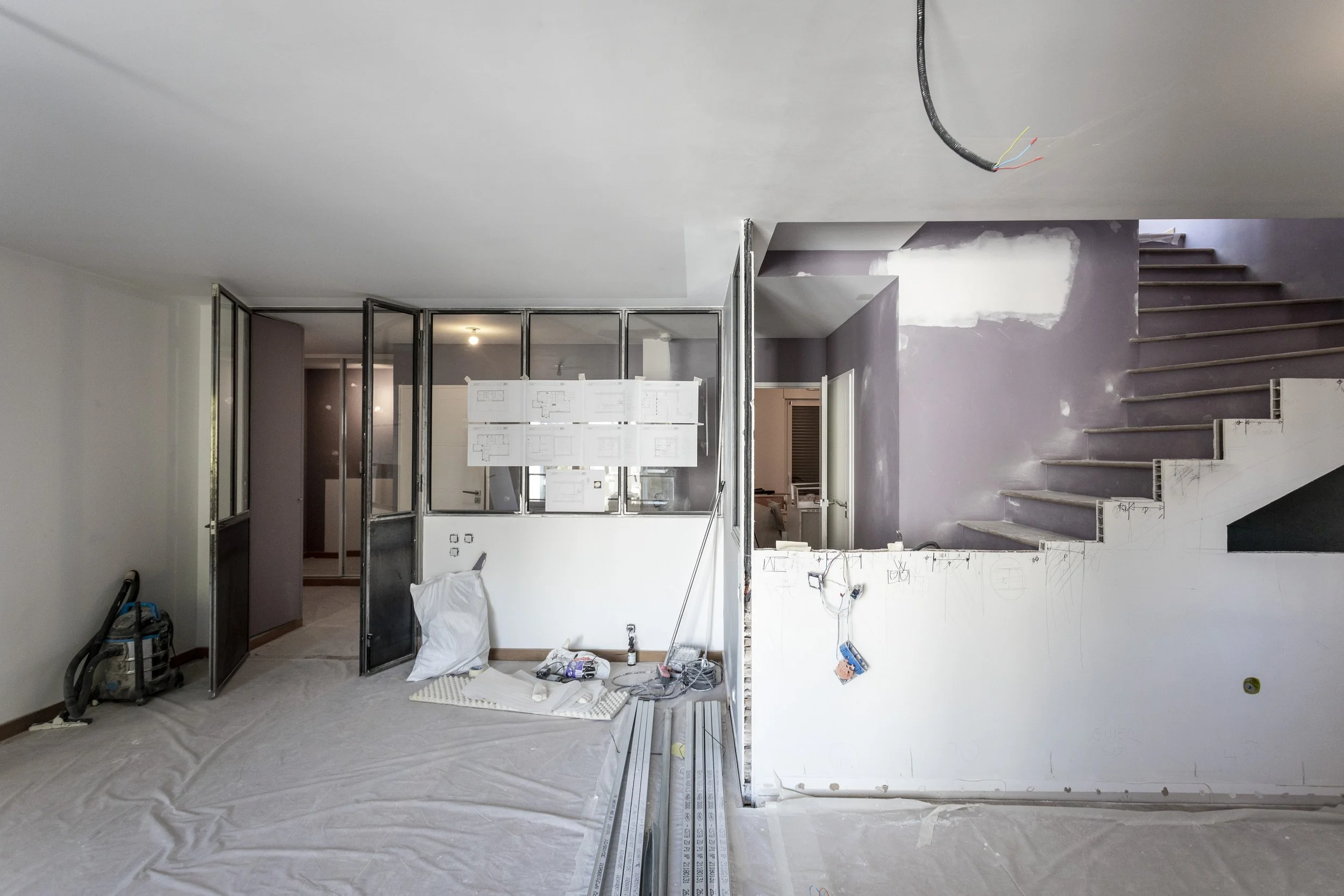 confiez votre rénovation artisanale à paris à des experts qualifiés. découvrez nos services sur-mesure pour appartements, maisons et commerces. devis gratuit et accompagnement personnalisé !