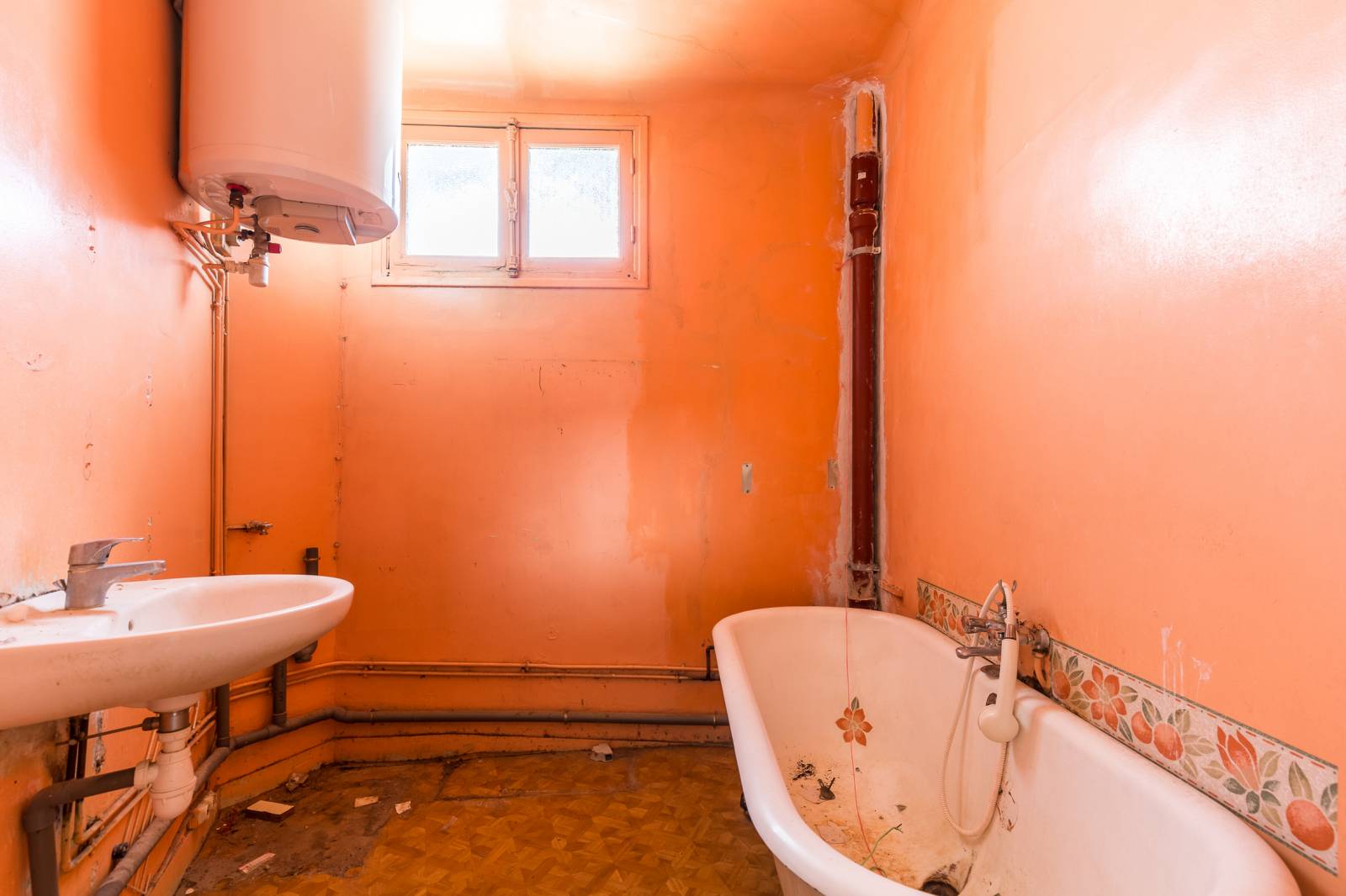 confiez votre r&eacute;novation int&eacute;rieure dans le 75013 &agrave; nos experts : am&eacute;nagement, peinture, sols et conseils personnalis&eacute;s pour sublimer votre appartement ou maison &agrave; paris 13e.