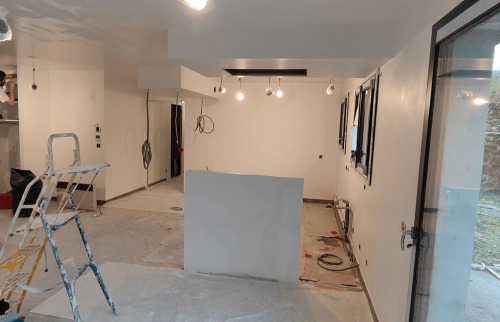 confiez votre rénovation intérieure à js rénovation : expert en aménagement, peinture, revêtements et transformation d'espaces. qualité, conseils personnalisés, devis gratuit.