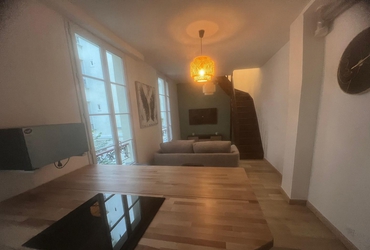 confiez votre r&eacute;novation int&eacute;rieure &agrave; paris &agrave; des experts. profitez d&rsquo;un accompagnement personnalis&eacute; pour moderniser votre appartement ou maison, des travaux sur mesure et un r&eacute;sultat de qualit&eacute; garantie.