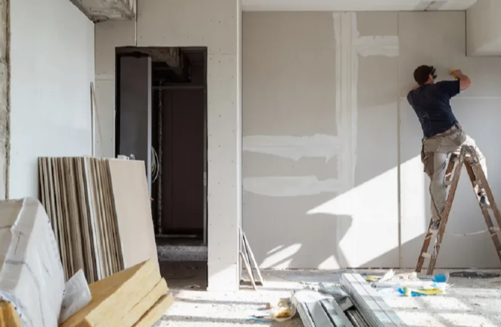 d&eacute;couvrez nos conseils et solutions pour la r&eacute;novation int&eacute;rieure : am&eacute;nagement, d&eacute;coration, choix des mat&eacute;riaux et optimisation de votre espace pour un int&eacute;rieur moderne et confortable.