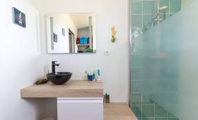 Les étapes à suivre pour réussir sa rénovation salle de bain à Paris 13ème confiez la rénovation de votre salle de bain à paris 13 à des experts. conseils personnalisés, travaux de qualité et respect de vos envies pour une salle d