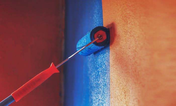 d&eacute;couvrez les tarifs des travaux de peinture pour votre maison ou appartement : guide des prix au m&sup2;, conseils pour estimer votre budget, et astuces pour choisir un peintre professionnel.