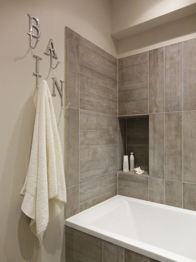 r&eacute;alisez vos travaux de salle de bain dans le 13&egrave;me arrondissement avec des artisans qualifi&eacute;s. r&eacute;novation, am&eacute;nagement et devis gratuits pour une salle de bain moderne et fonctionnelle.