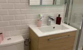 optimisez votre salle de bain &agrave; paris 13 avec notre service d&rsquo;agencement sur mesure. conseils, design moderne et r&eacute;alisation professionnelle pour un espace fonctionnel et esth&eacute;tique.