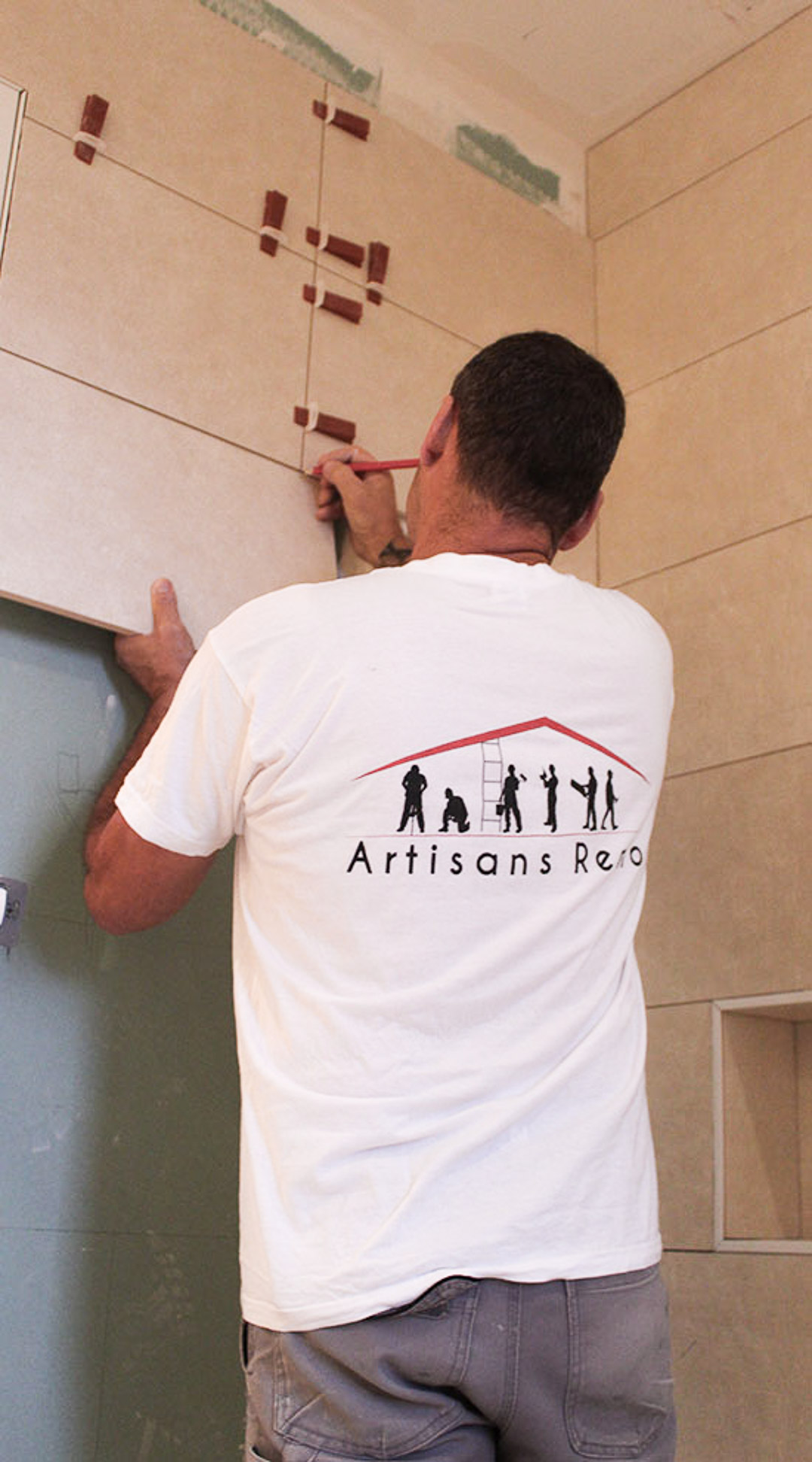 d&eacute;couvrez nos conseils pour choisir un artisan de r&eacute;novation fiable et qualifi&eacute;. trouvez le professionnel id&eacute;al pour r&eacute;ussir vos travaux en toute s&eacute;r&eacute;nit&eacute;.