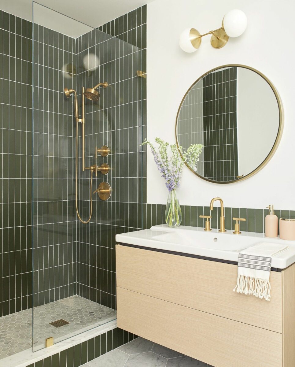 inspirez-vous de nos id&eacute;es d&eacute;co pour la salle de bain : astuces, tendances et conseils pour transformer votre espace en un lieu moderne, pratique et accueillant.