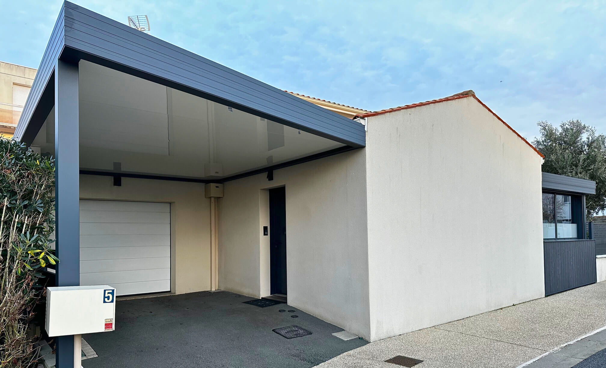 aménager un garage découvrez nos services de garage : réparation, entretien et diagnostic automobile. profitez d’un accueil professionnel et de solutions adaptées à tous types de véhicules. prenez rendez-vous dès maintenant !