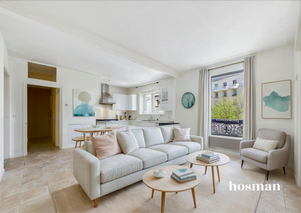 découvrez nos solutions de rangement sur-mesure pour optimiser l'espace dans votre appartement rénové à paris 13. idées d'aménagement pratique et design pour un intérieur organisé et élégant.