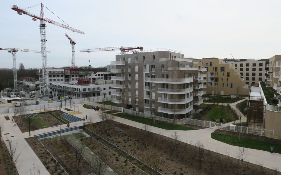 Travaux de rénovation à Châtenay-Malabry : allier professionnalisme et respect des engagements spécialiste de la rénovation à châtenay-malabry, nous vous accompagnons dans tous vos projets : travaux, aménagement intérieur, restauration et modernisation de votre habitat. obtenez un devis gratuit et personnalisé.