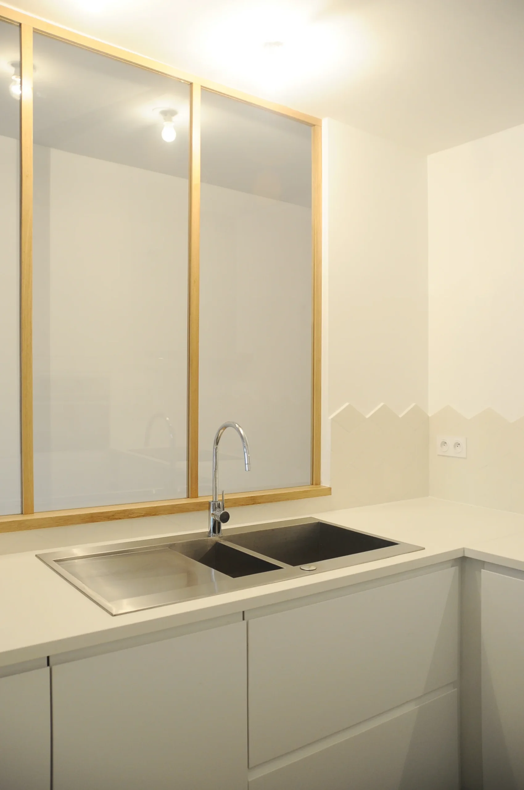 Réaliser une rénovation partielle de cuisine à Paris 13 confiez la rénovation de votre cuisine à paris 13 à des experts. modernisation, aménagement sur-mesure et optimisation de l
