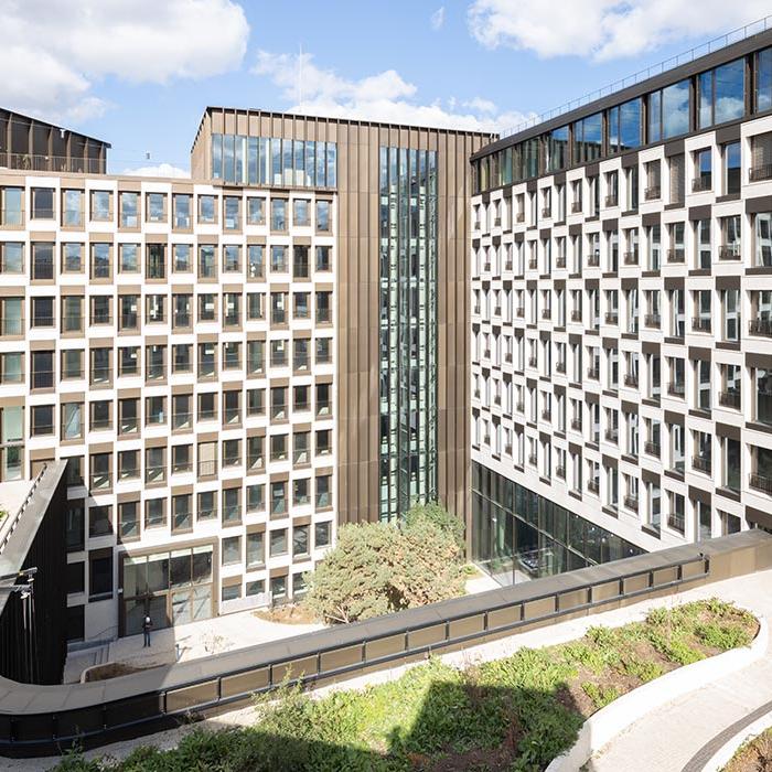 besoin de rénover votre logement à paris 13 pour améliorer sa performance énergétique ? profitez de conseils d’experts et de solutions sur mesure en rénovation énergétique, pour des économies durables et un confort optimal.