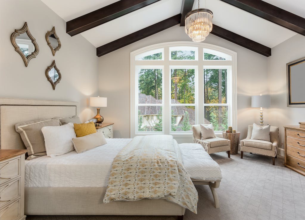 d&eacute;couvrez nos services de r&eacute;novation et d&rsquo;am&eacute;nagement pour transformer votre int&eacute;rieur et valoriser votre habitat, avec des solutions sur-mesure adapt&eacute;es &agrave; tous vos besoins.