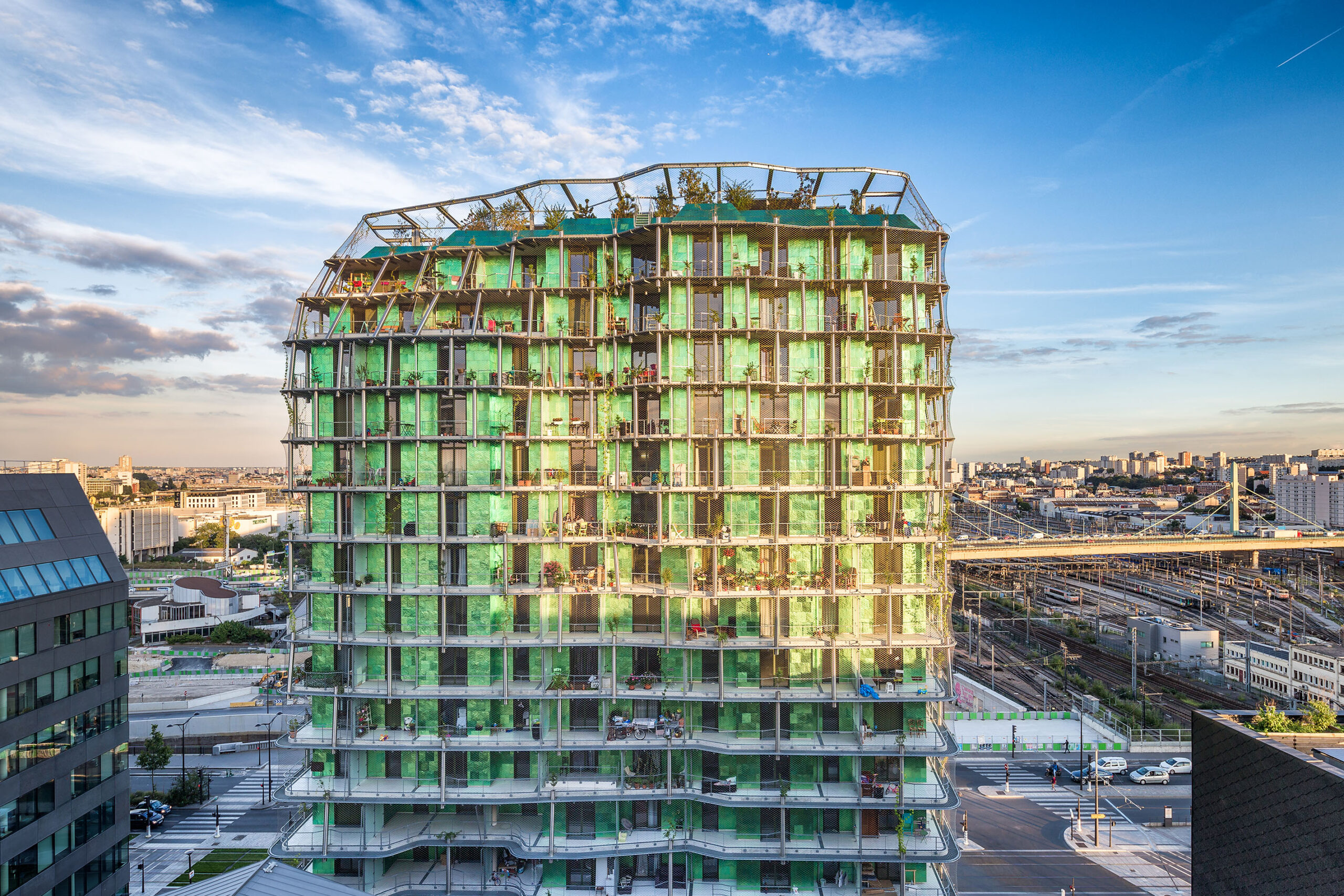 Rénovation d’un immeuble complet à Paris 13ème : estimation tarifaire confiez la rénovation de votre immeuble à paris 13 à des experts. qualité, respect des délais et solutions sur mesure pour valoriser votre patrimoine immobilier.