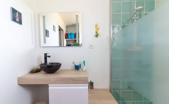 confiez la r&eacute;novation de votre salle de bains &agrave; paris 75013 en 2025 &agrave; des experts. conseils personnalis&eacute;s, mat&eacute;riaux de qualit&eacute; et travaux sur-mesure pour un espace moderne et fonctionnel.