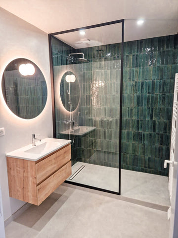 salles de bain modernes découvrez des idées et inspirations pour des salles de bain modernes, alliant design contemporain, matériaux innovants et fonctionnalité, afin de transformer votre espace en un lieu de détente tendance.