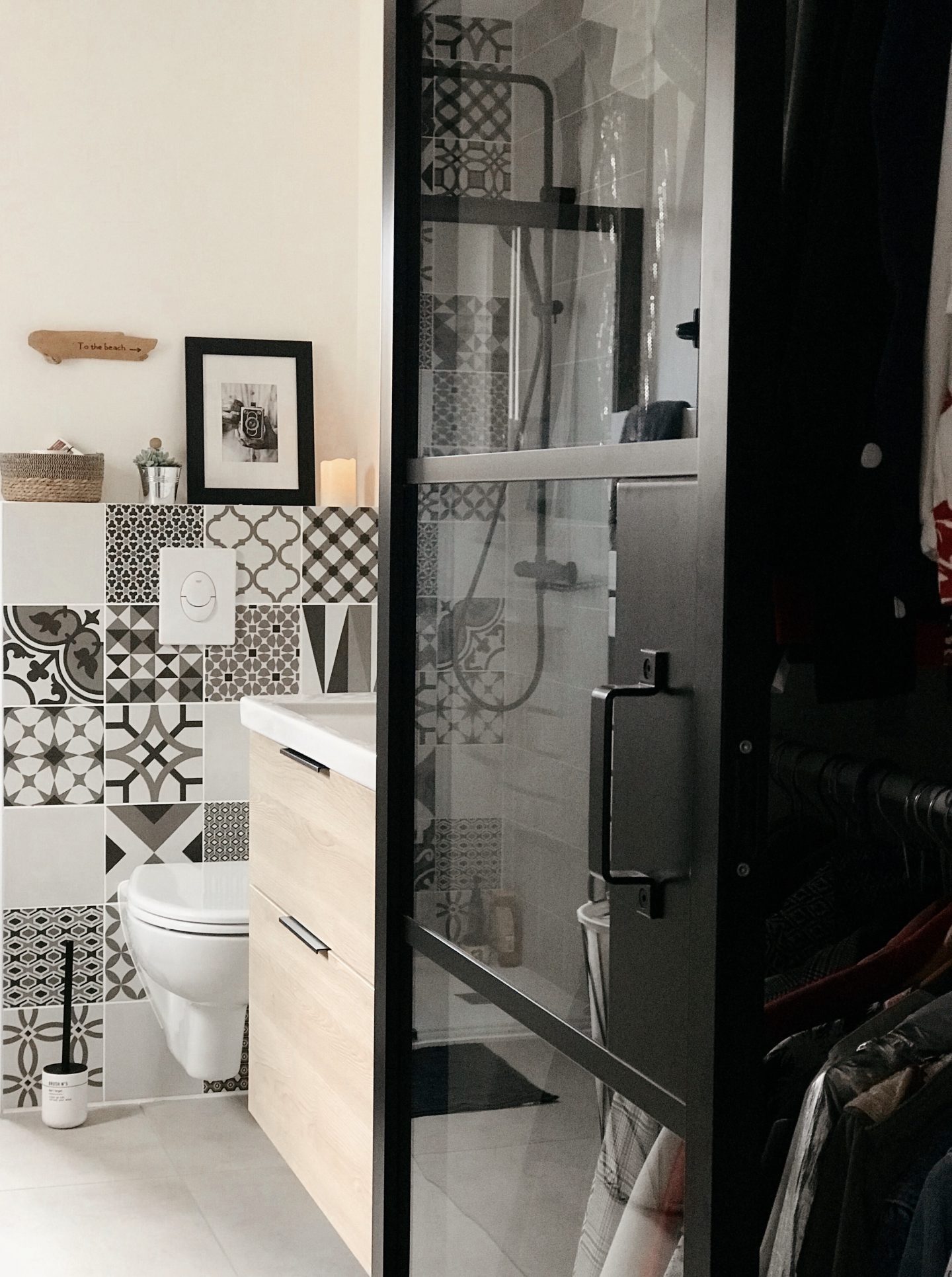 d&eacute;couvrez des id&eacute;es et inspirations pour des salles de bains modernes alliant design, fonctionnalit&eacute; et &eacute;l&eacute;gance. conseils, tendances et astuces pour cr&eacute;er la salle de bain contemporaine de vos r&ecirc;ves.