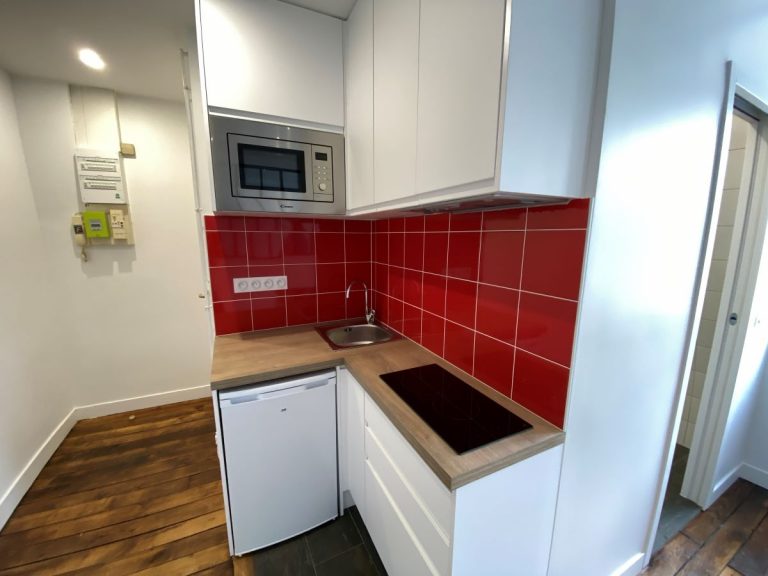 découvrez les conseils clés pour rénover un studio à paris efficacement et optimiser votre espace de vie.